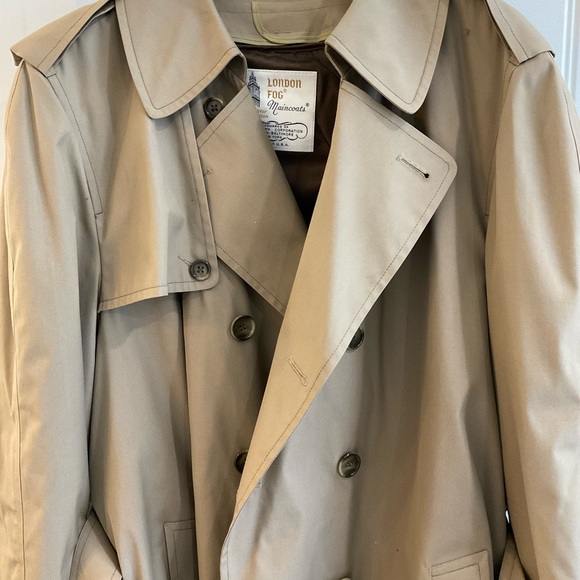 Vintage Men’s London Fog Trench Coat,44 Long - Picture 11 of 13
